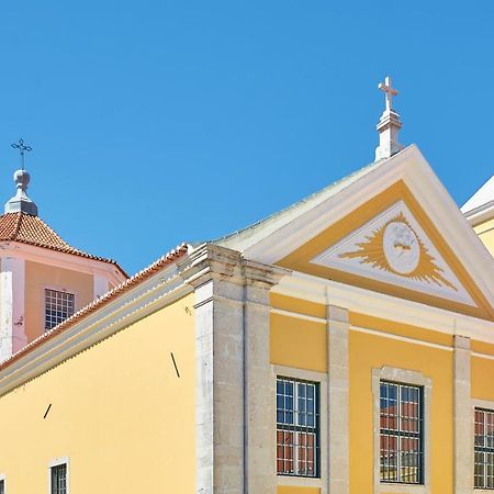 Charming Apartment Em Belem-Books And Canvas Lisbon Bagian luar foto