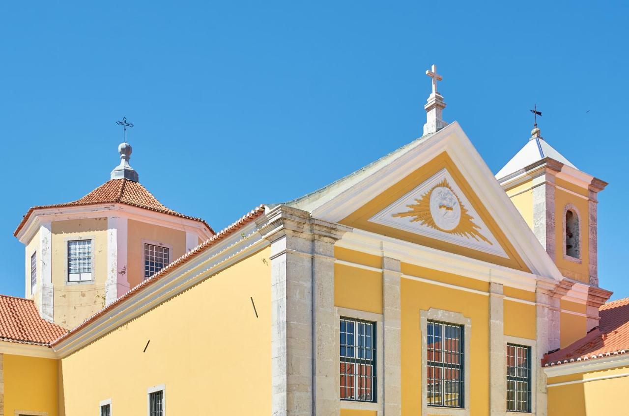 Charming Apartment Em Belem-Books And Canvas Lisbon Bagian luar foto